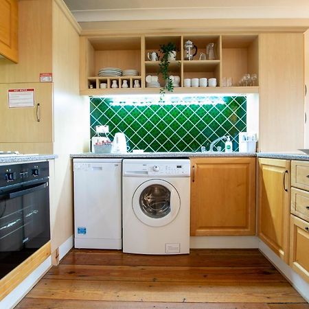 310 - The Carrowbeg At The Harbour Mills By Shortstays Westport Eksteriør bilde