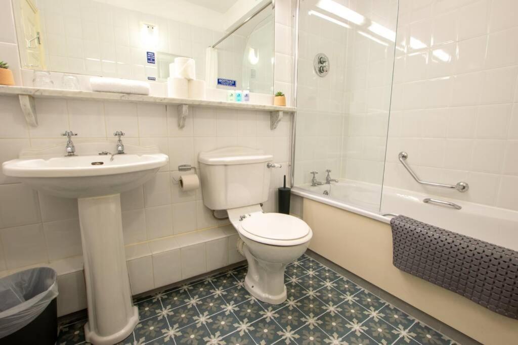 310 - The Carrowbeg At The Harbour Mills By Shortstays Westport Eksteriør bilde