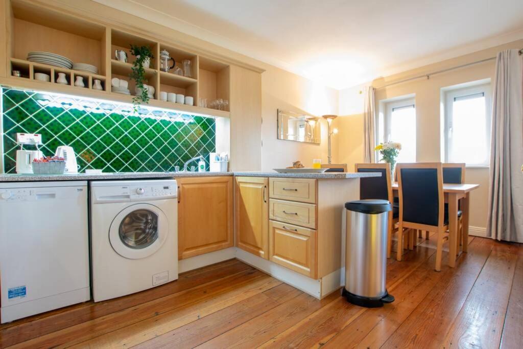 310 - The Carrowbeg At The Harbour Mills By Shortstays Westport Eksteriør bilde