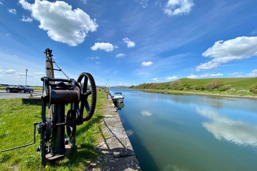 310 - The Carrowbeg At The Harbour Mills By Shortstays Westport Eksteriør bilde